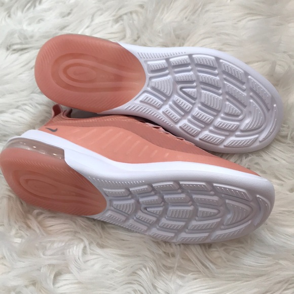 🌸 women’s Nike Air Max shoes🌸 - Picture 7 of 7